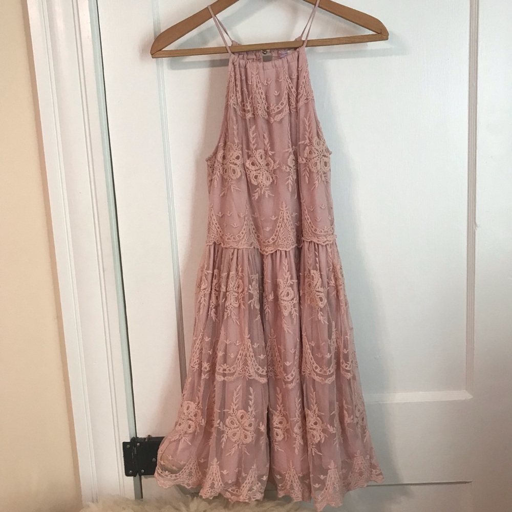 Neutral/ light pink dress!